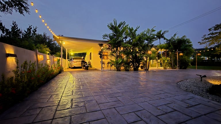 Beautiful Sheffield home with block paved driveway