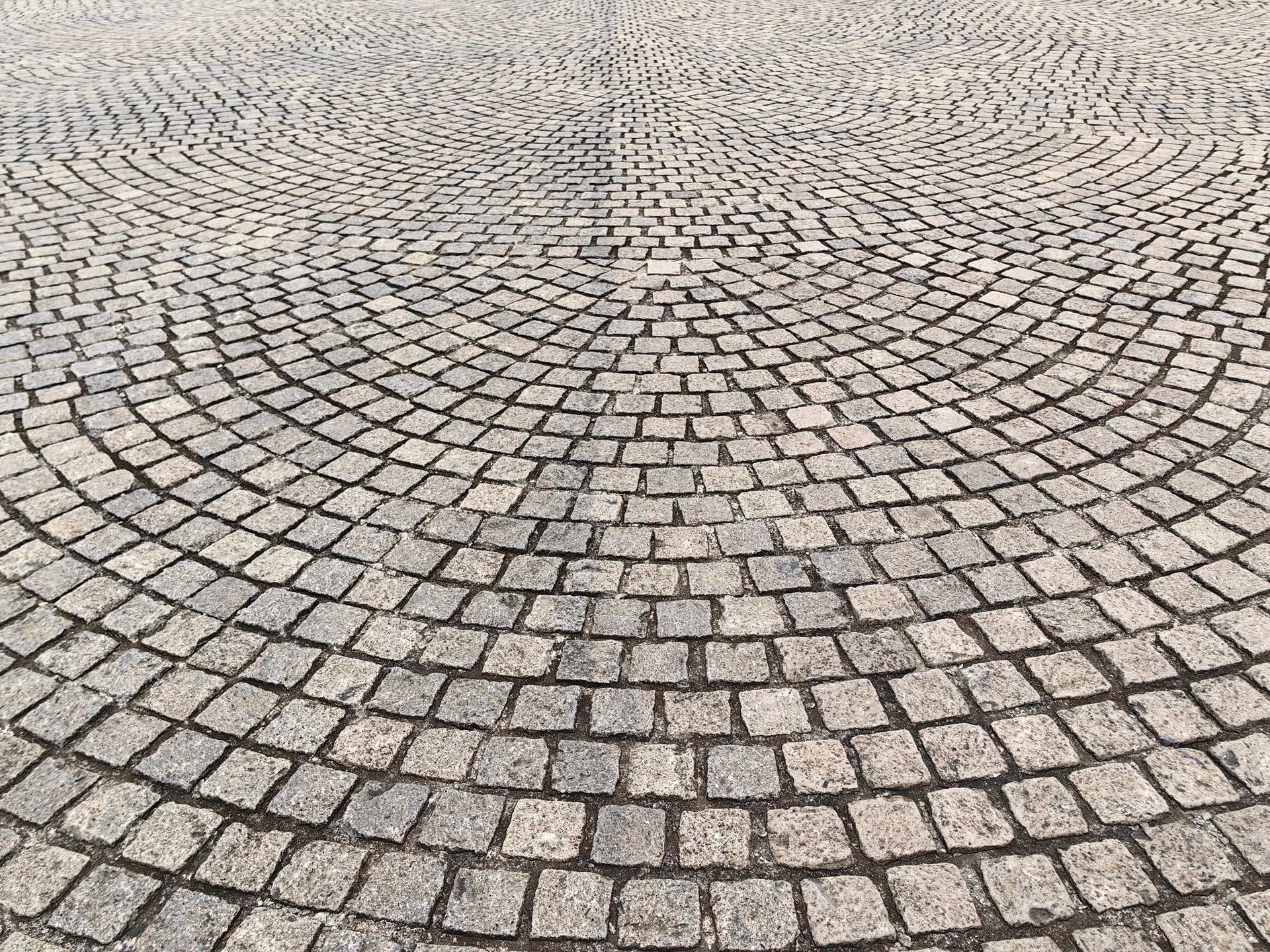 Beautiful cobblestone patio pattern